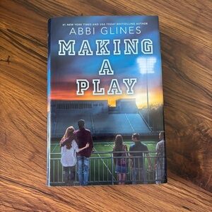 3/$20 📚 Making a Play Book #5 Field Party Series Hardcover Abbi Glines